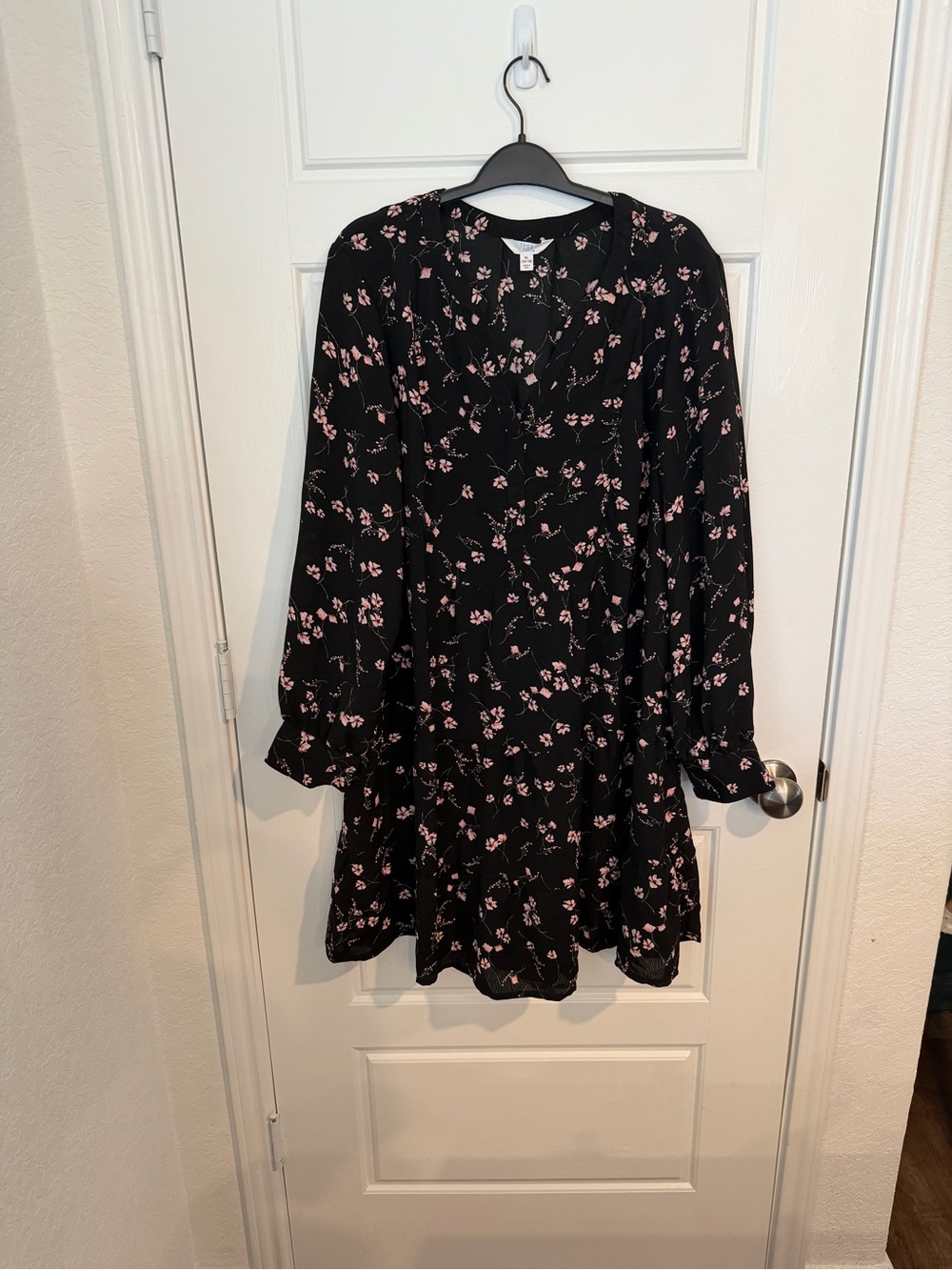 Time and Tru Black Long-Sleeve Floral Swing Dress with Pink Blossoms